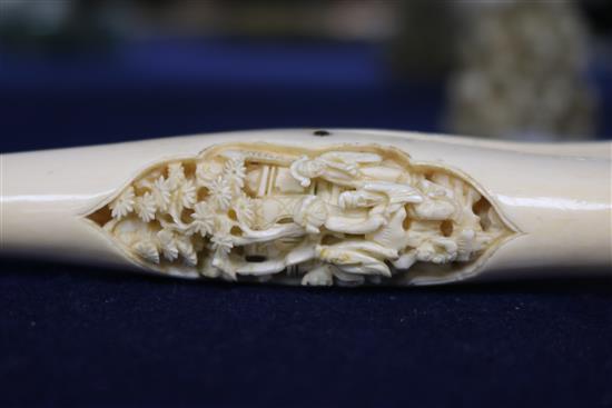 A pair of Chinese export ivory glove stretchers, late 19th century, 26.5cm